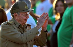 Raúl Castro deja el poder, aunque no del todo