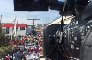 Entre consignas y protestas, trabajadores exigen un alto a la corrupción y la impunidad (Galería)